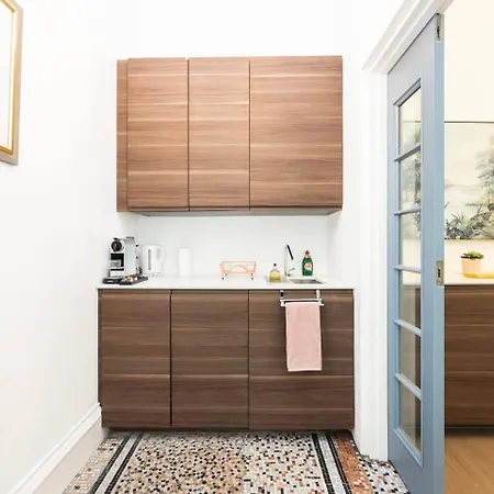 Holiday home Lovely 1 Bedroom West London