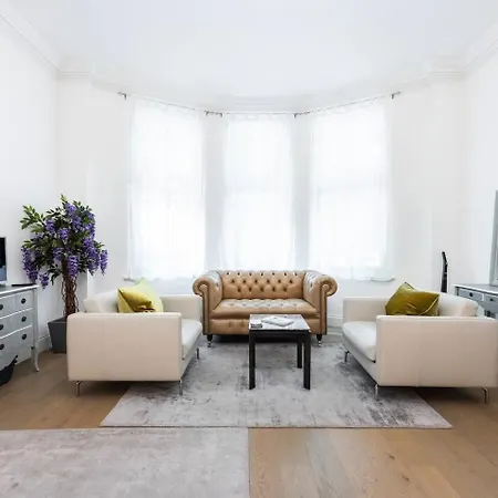Lovely 1 Bedroom West