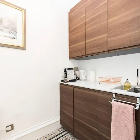 Holiday home Lovely 1 Bedroom West London