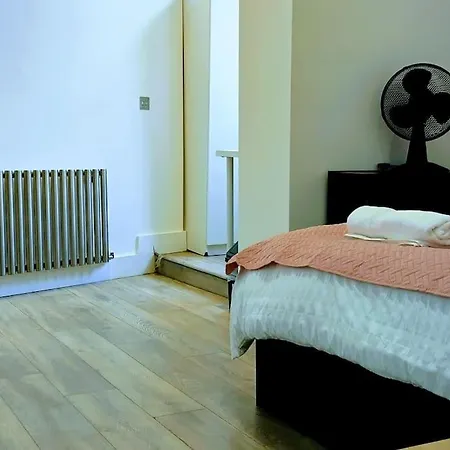 Apartment Bridgeman Road In King's Cross *
