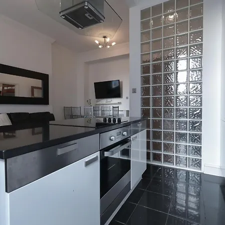 Queensway Hyde Park Flat By Dc