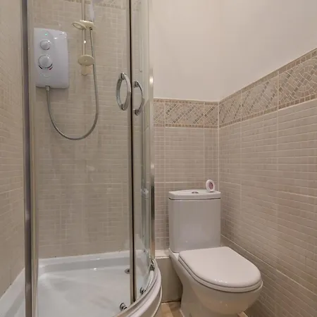 Queensway Hyde Park Flat By Dc Guest house *