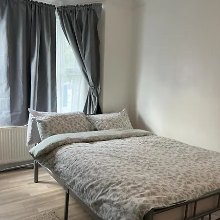 Oxborne Uk - Wyatt Guest house