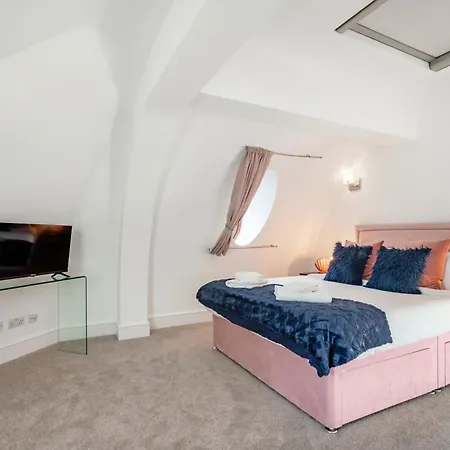 Apartment Welcome - Trafalgar Square *