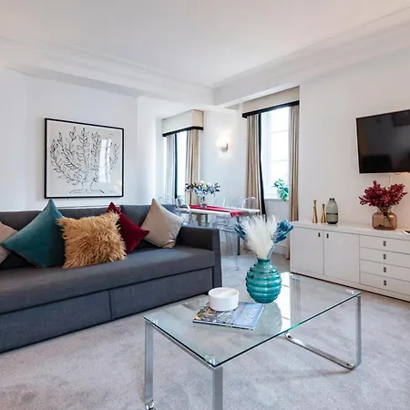 Apartment Welcome - Trafalgar Square London