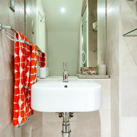 Apartment Welcome - Trafalgar Square