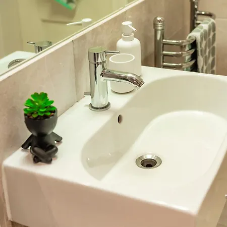 Welcome - Trafalgar Square Apartment London