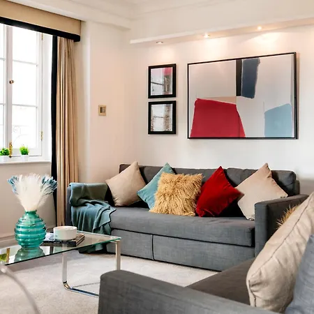 Apartment Welcome - Trafalgar Square