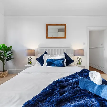 3 Bedroom Sloane Square Kings Road Chelsea Bm1 Apartment