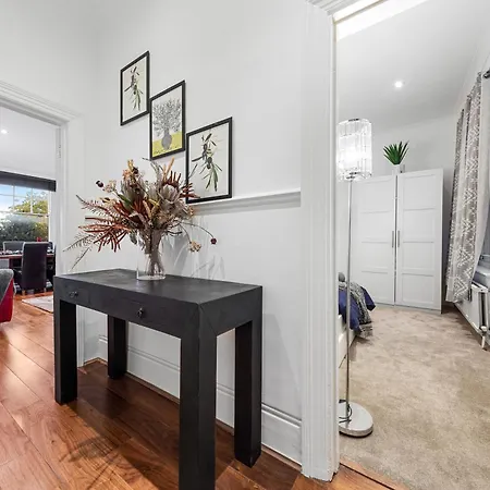 3 Bedroom Sloane Square Kings Road Chelsea Bm1