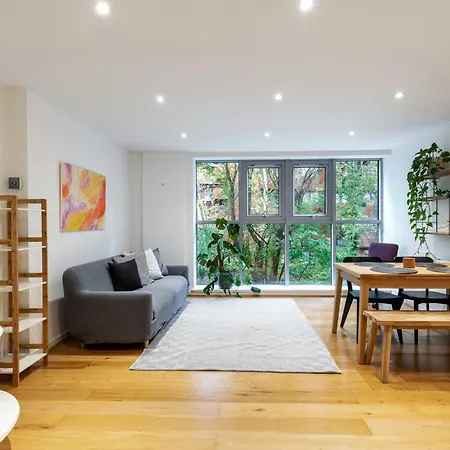 Appartement 2-bed 2-bath In Old Street