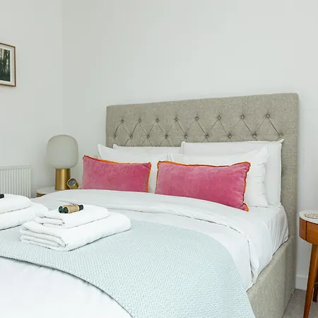 Stunning 1br Flat In Hackney, 2 Min Fields