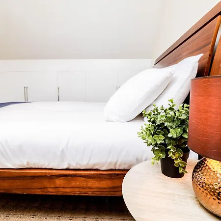 Spacious 4-bed In St.john's Wood Apartman *