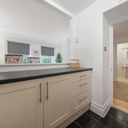 Knightsbridge Two Bed Apartment London
