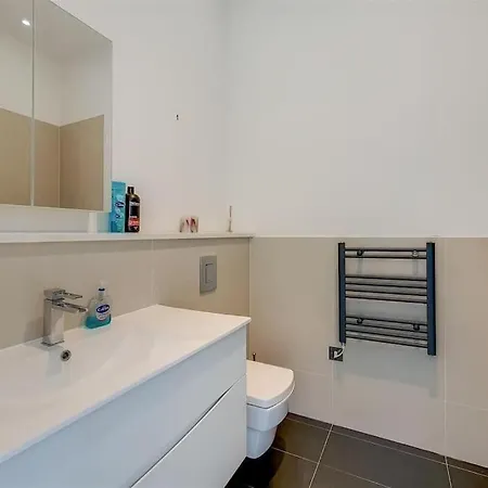 Bridgeman Road In King's Cross Apartment London