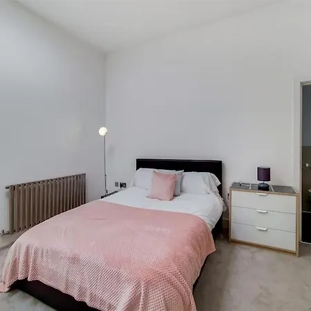 Apartment Bridgeman Road In King's Cross *