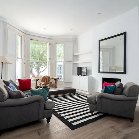 Apartment Elegant Near Portobello Road Market
