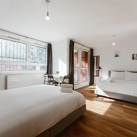 Shadwell Double - 13 * London
