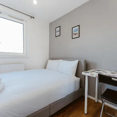 Shadwell Double - 13 Guest house *