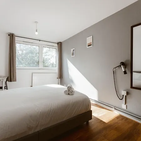 Shadwell Double - 13 * London