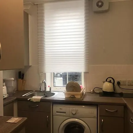 1 Bed Flat Near Apartment London