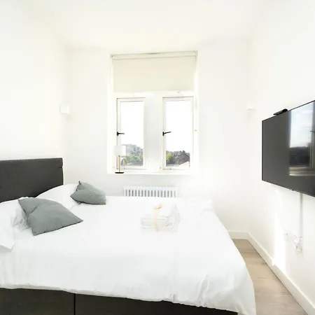Apartment Modern Living At Antigallican In