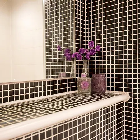 Splendid 2 Bdr With Panoramic View, Acton Apartment London