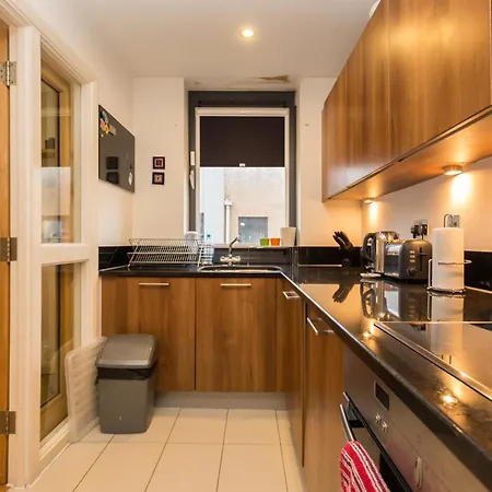 Apartment Splendid 2 Bdr With Panoramic View, Acton