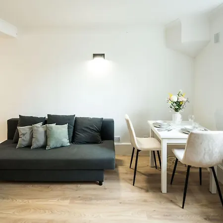 Cozy 1 Bedroom At Notting Hill Apartment