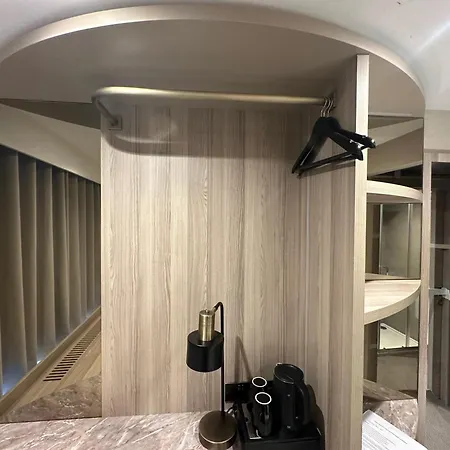 Mabledon Court Отель Лондон