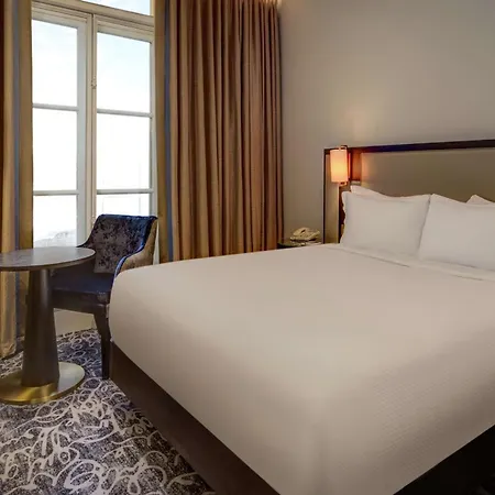 Hotel Hilton Euston 4*