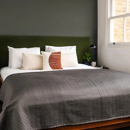 Native Hyde Park Aparthotel