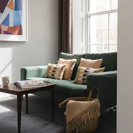 Native Hyde Park 4*