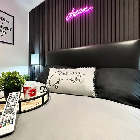 Boutique Backyard - Brimsdown Tatil Evi Enfield