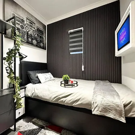 Boutique Backyard - Brimsdown Enfield
