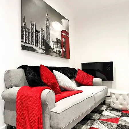 Boutique Backyard - Brimsdown Enfield