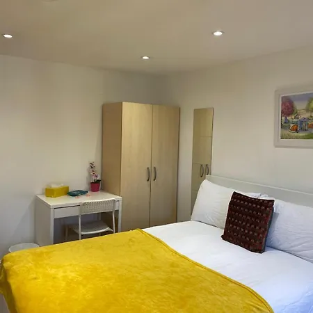 Comfy Bedrooms Near Euston Station - 1 Exmouth Homestay *