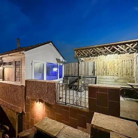 Apartment Special Spa-partment Whot Tub,sauna,lounge-maerdy