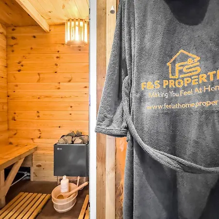 Special Spa-partment Whot Tub,sauna,lounge-maerdy Apartment *