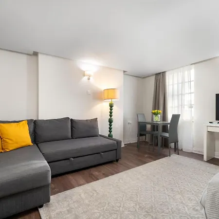 Fitzrovia Modern Apartment *