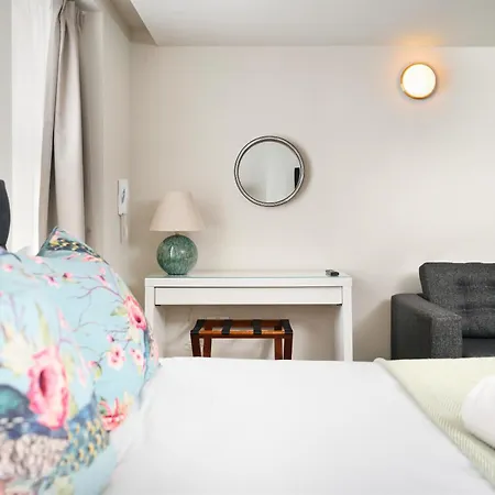 Fitzrovia Modern Apartment