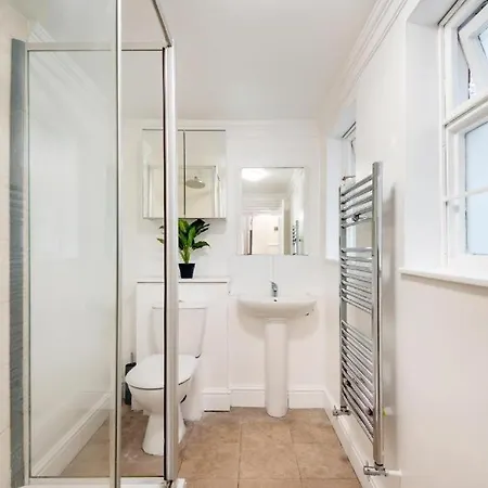 Apartment Hyde Park Modern *