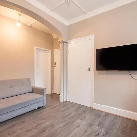 Hyde Park Modern Apartment *