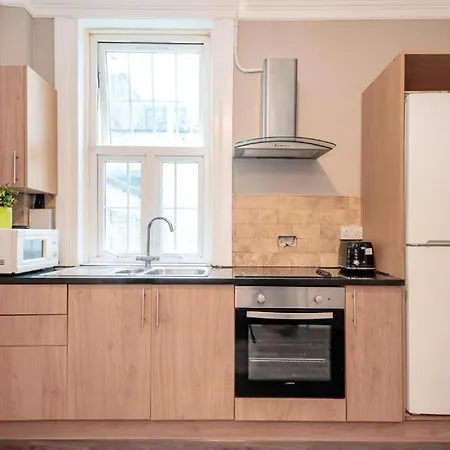 Hyde Park Modern *