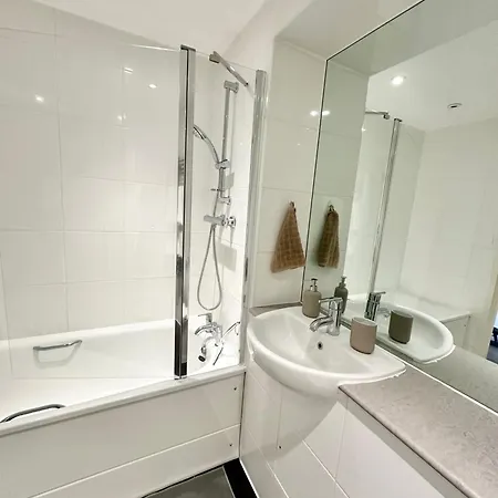 Lovely 2-bed In
