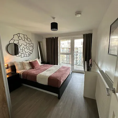 Lovely 2-bed In *