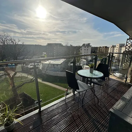 Apartment Lovely 2-bed In *