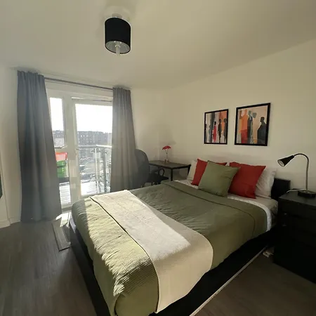 Lovely 2-bed In Apartment
