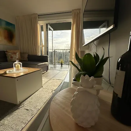 Lovely 2-bed In *