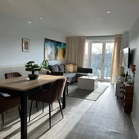 Lovely 2-bed In